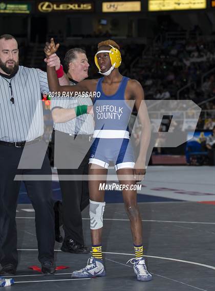 Thumbnail 2 in NYSPHSAA Wrestling Championships (Round 1) photogallery.