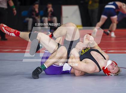 Thumbnail 3 in NYSPHSAA Wrestling Championships (Round 1) photogallery.