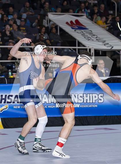 Thumbnail 2 in NYSPHSAA Wrestling Championships (Round 1) photogallery.