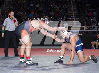 Thumbnail 1 in NYSPHSAA Wrestling Championships (Round 1) photogallery.
