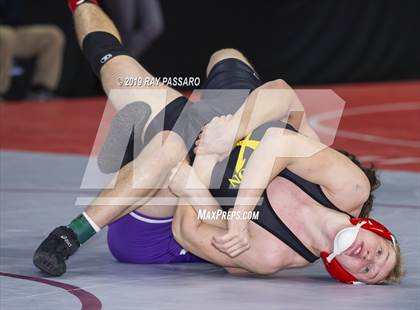 Thumbnail 3 in NYSPHSAA Wrestling Championships (Round 1) photogallery.