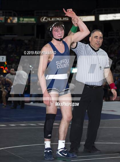 Thumbnail 3 in NYSPHSAA Wrestling Championships (Round 1) photogallery.