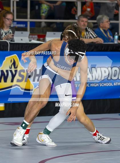 Thumbnail 1 in NYSPHSAA Wrestling Championships (Round 1) photogallery.