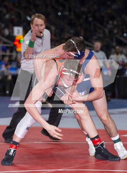 Thumbnail 3 in NYSPHSAA Wrestling Championships (Round 1) photogallery.