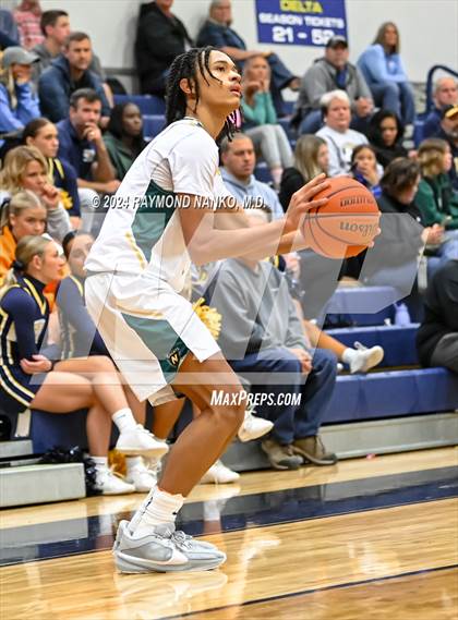 Thumbnail 3 in Muncie Central @ Northeastern (Delta Holiday Classic)  photogallery.