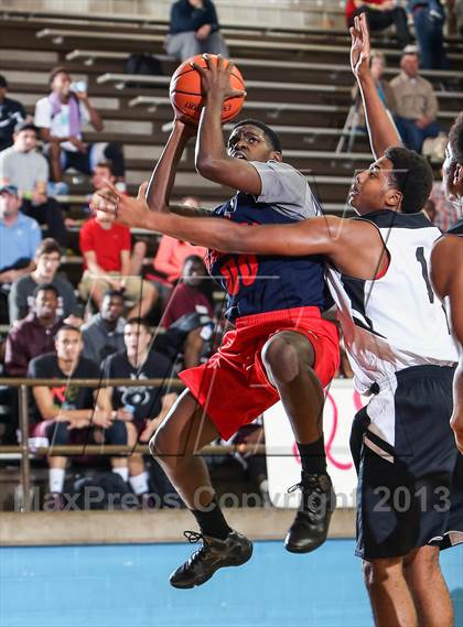 Thumbnail 2 in Kimball [Justin F.] vs. Prime Prep (Elite 14 Tournament) photogallery.