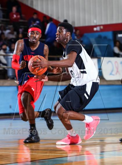 Thumbnail 3 in Kimball [Justin F.] vs. Prime Prep (Elite 14 Tournament) photogallery.