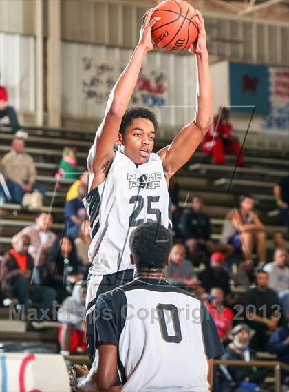 Thumbnail 1 in Kimball [Justin F.] vs. Prime Prep (Elite 14 Tournament) photogallery.