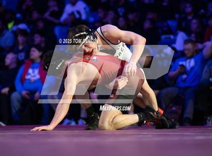 Thumbnail 2 in UIL Wrestling 5A Finals (144 lb - 285 lb) photogallery.