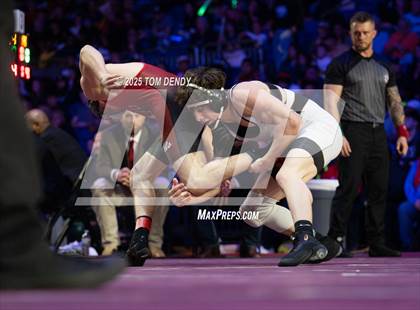 Thumbnail 1 in UIL Wrestling 5A Finals (144 lb - 285 lb) photogallery.