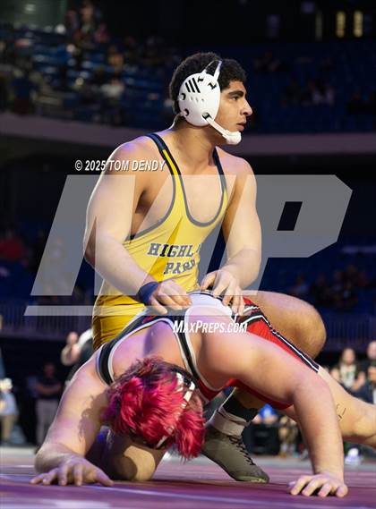 Thumbnail 1 in UIL Wrestling 5A Finals (144 lb - 285 lb) photogallery.