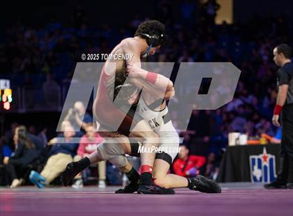 Thumbnail 3 in UIL Wrestling 5A Finals (144 lb - 285 lb) photogallery.