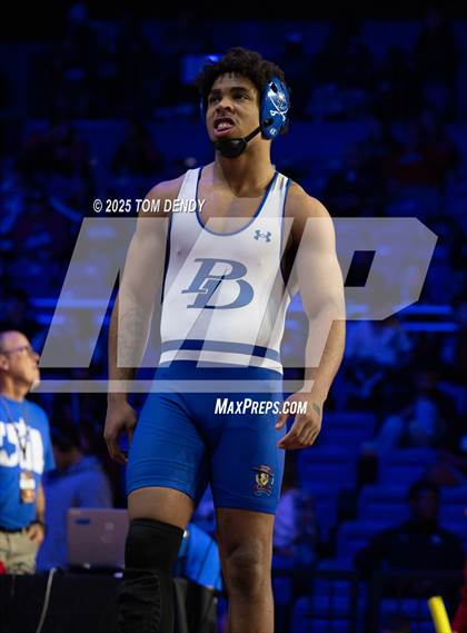 Thumbnail 1 in UIL Wrestling 5A Finals (144 lb - 285 lb) photogallery.