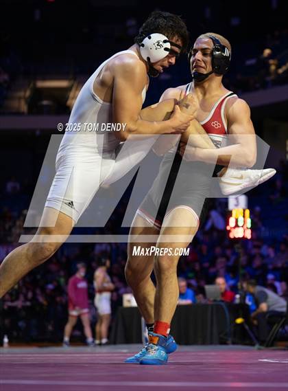 Thumbnail 3 in UIL Wrestling 5A Finals (144 lb - 285 lb) photogallery.