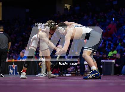 Thumbnail 3 in UIL Wrestling 5A Finals (144 lb - 285 lb) photogallery.