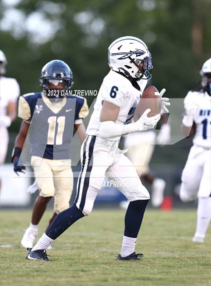 Thumbnail 1 in Varina @ Indian River photogallery.
