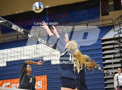 Thumbnail 3 in Liberty vs. Sierra Canyon (Durango Fall Classic) photogallery.