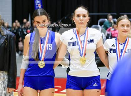 Thumbnail 1 in Byron Nelson vs. Dawson (UIL 6A D1 Volleyball Final Medal Ceremony) photogallery.