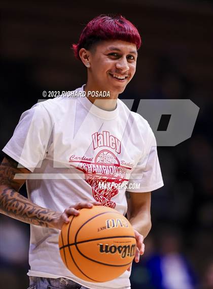 Thumbnail 1 in Lindsay vs. Torres (CIF CS Division VI Championship) photogallery.