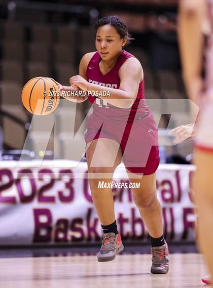 Thumbnail 3 in Lindsay vs. Torres (CIF CS Division VI Championship) photogallery.