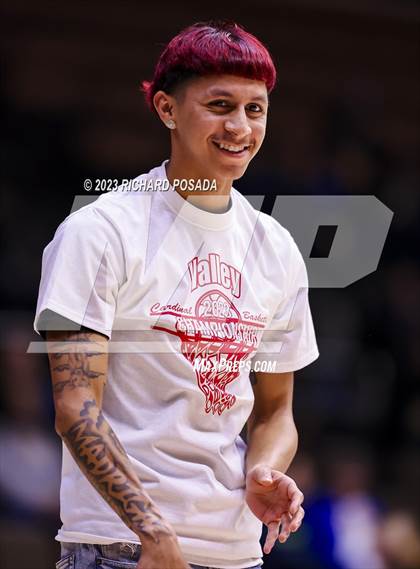 Thumbnail 2 in Lindsay vs. Torres (CIF CS Division VI Championship) photogallery.