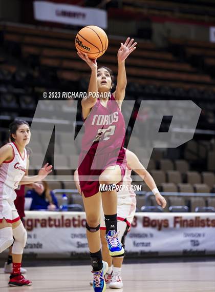 Thumbnail 1 in Lindsay vs. Torres (CIF CS Division VI Championship) photogallery.