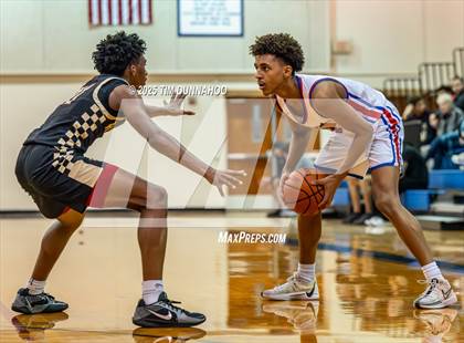 Thumbnail 1 in Rouse @ Leander photogallery.