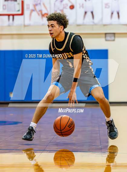 Thumbnail 3 in Rouse @ Leander photogallery.