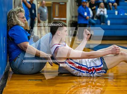 Thumbnail 2 in Rouse @ Leander photogallery.