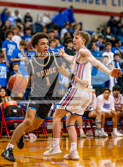 Thumbnail 1 in Rouse @ Leander photogallery.