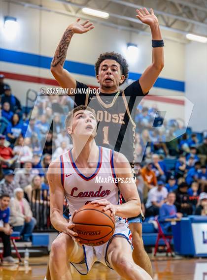 Thumbnail 3 in Rouse @ Leander photogallery.