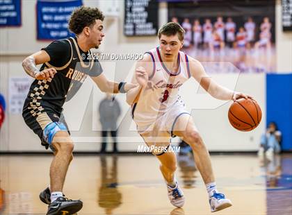 Thumbnail 3 in Rouse @ Leander photogallery.