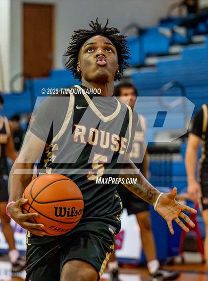Thumbnail 3 in Rouse @ Leander photogallery.