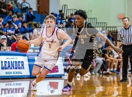 Thumbnail 1 in Rouse @ Leander photogallery.