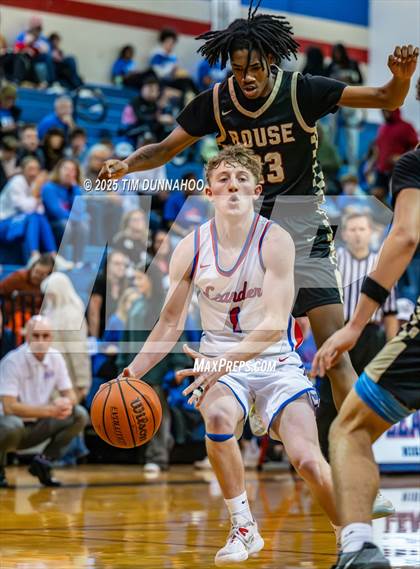 Thumbnail 1 in Rouse @ Leander photogallery.