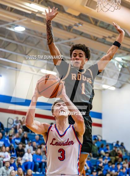 Thumbnail 1 in Rouse @ Leander photogallery.