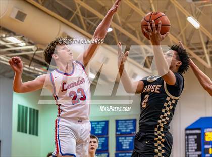 Thumbnail 2 in Rouse @ Leander photogallery.