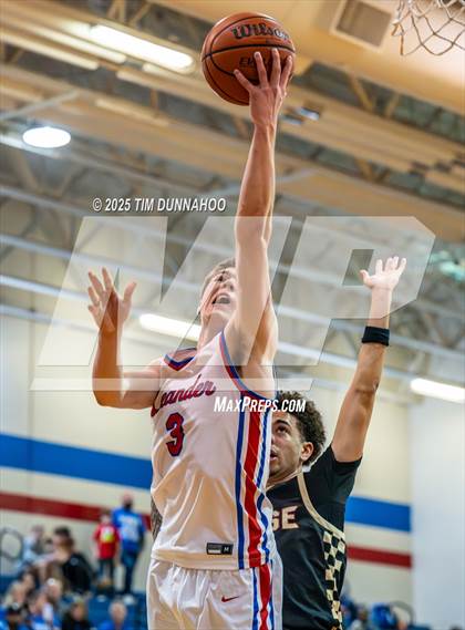 Thumbnail 3 in Rouse @ Leander photogallery.