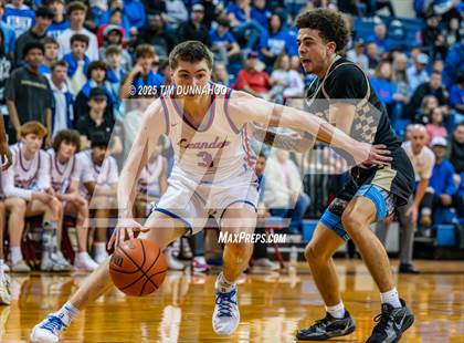 Thumbnail 2 in Rouse @ Leander photogallery.