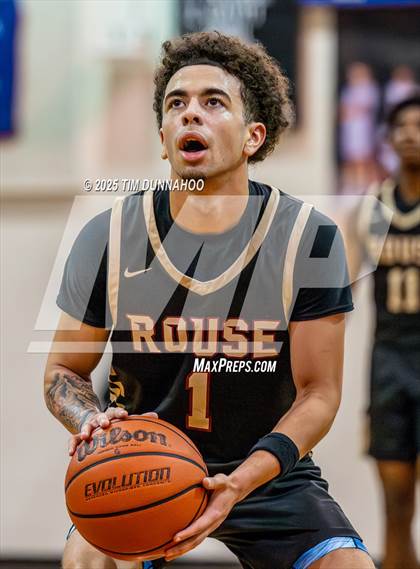 Thumbnail 2 in Rouse @ Leander photogallery.