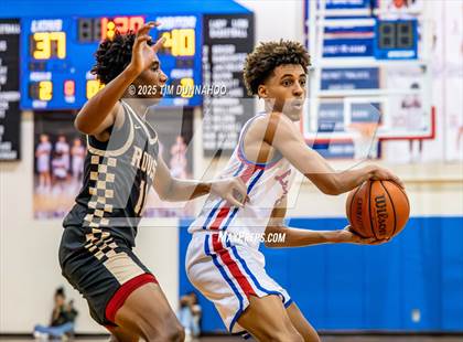 Thumbnail 3 in Rouse @ Leander photogallery.