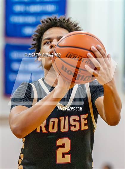 Thumbnail 1 in Rouse @ Leander photogallery.