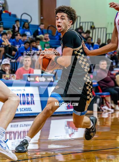 Thumbnail 2 in Rouse @ Leander photogallery.