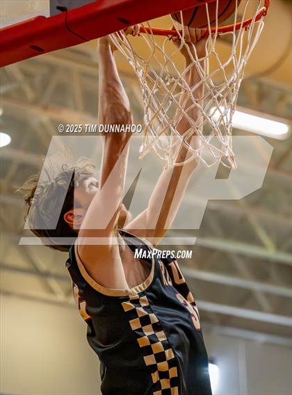 Thumbnail 3 in Rouse @ Leander photogallery.
