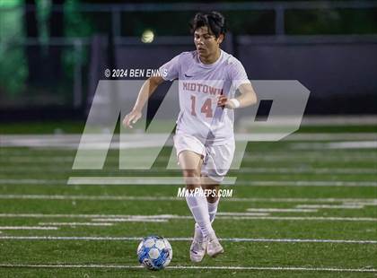 Thumbnail 2 in Midtown vs McIntosh (GHSA 5A Semifinal) photogallery.