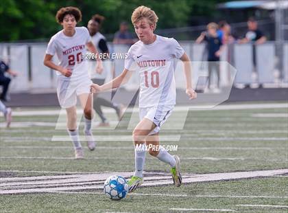 Thumbnail 1 in Midtown vs McIntosh (GHSA 5A Semifinal) photogallery.