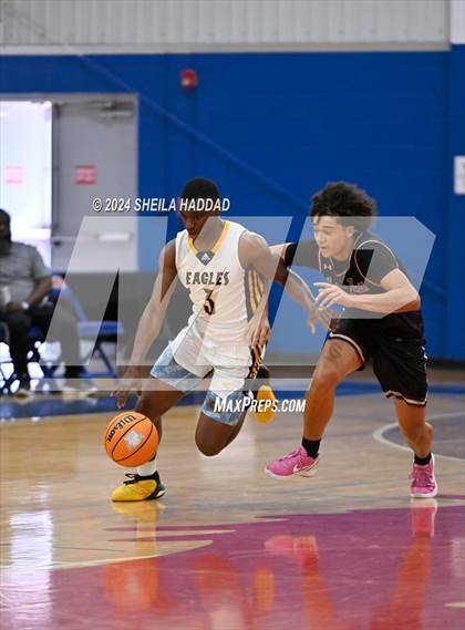 Thumbnail 3 in Lake Worth vs Shabach Christian Academy (Sun Bash Tampa) photogallery.