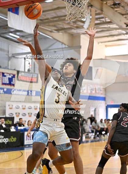 Thumbnail 2 in Lake Worth vs Shabach Christian Academy (Sun Bash Tampa) photogallery.