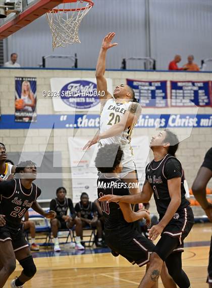 Thumbnail 2 in Lake Worth vs Shabach Christian Academy (Sun Bash Tampa) photogallery.
