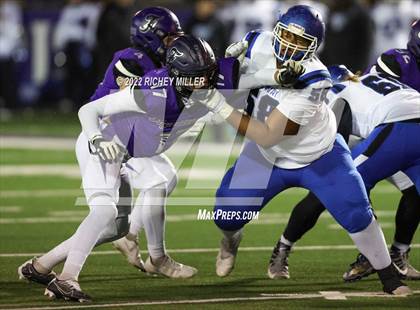 Thumbnail 1 in Conway @ Fayetteville (AAA 7A 2nd Round Playoff) photogallery.